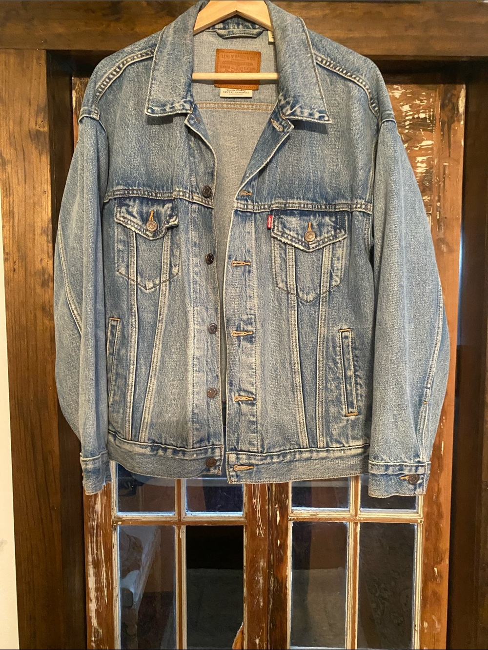 Levi's light blue denim jacket with chest pockets - Picture 1 of 5